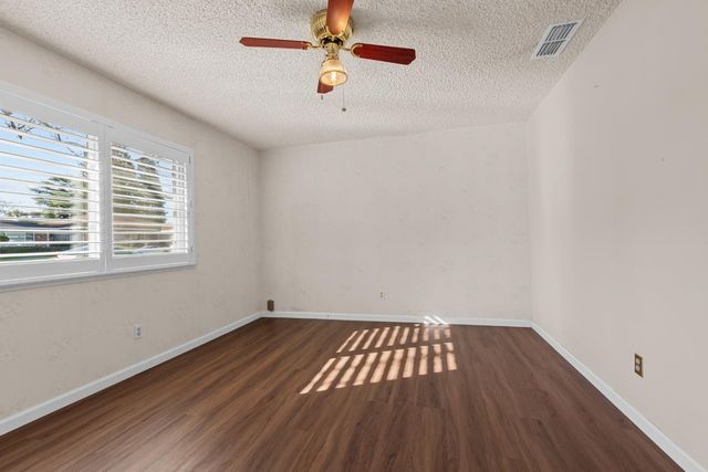 6439 Rolling Way, Carmichael, CA 95608