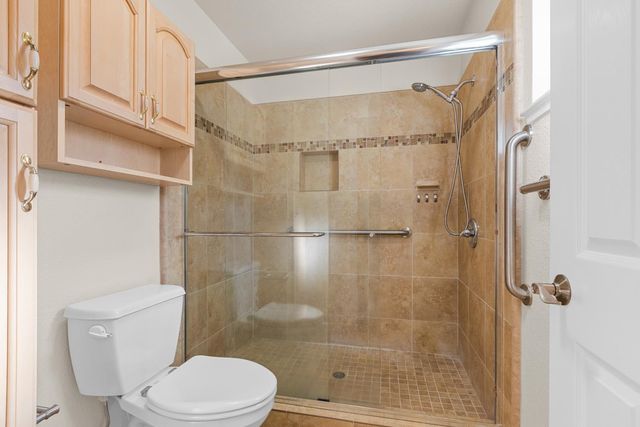 6439 Rolling Way, Carmichael, CA 95608