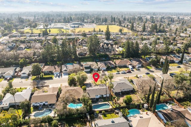 6439 Rolling Way, Carmichael, CA 95608