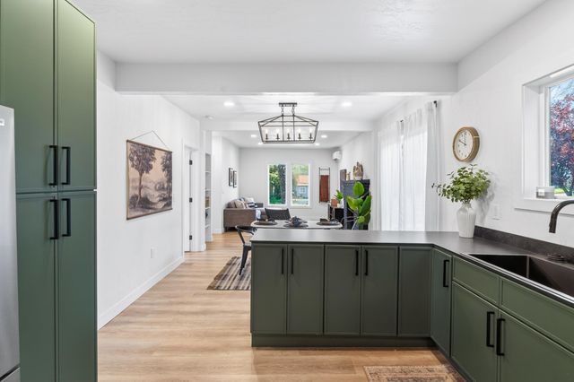 2036 Placer Street, Redding, CA 96001