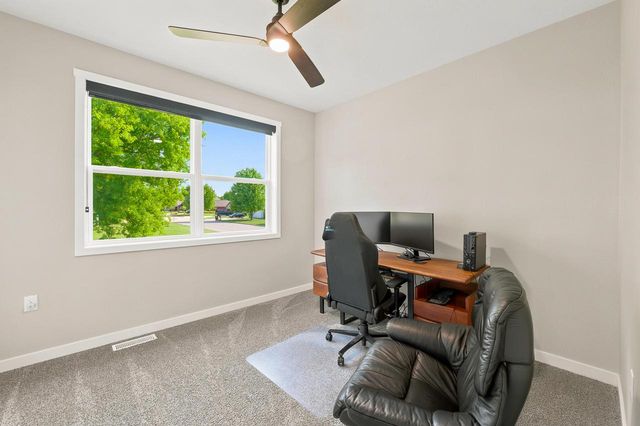 1291 Carolyn BOULEVARD, Mayville, WI 53050
