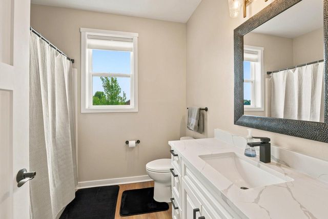 1291 Carolyn BOULEVARD, Mayville, WI 53050
