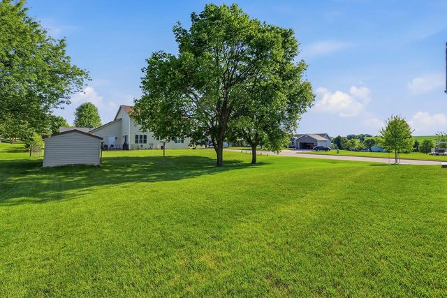 1291 Carolyn BOULEVARD, Mayville, WI 53050