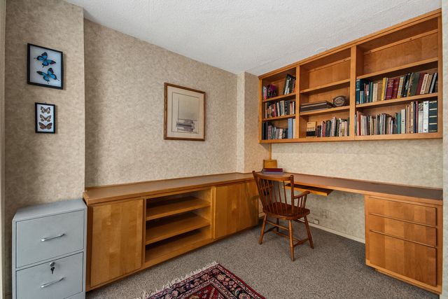 4170 N Marine Drive 9F, Chicago, IL 60613