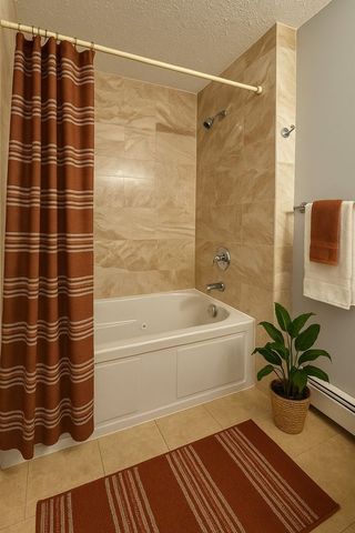 4170 N Marine Drive 9F, Chicago, IL 60613