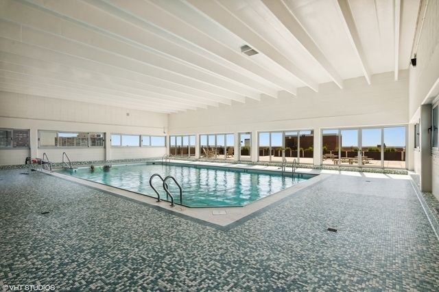 4170 N Marine Drive 9F, Chicago, IL 60613