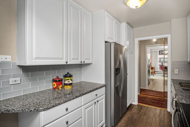 4170 N Marine Drive 9F, Chicago, IL 60613