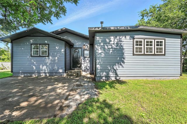 1003 SE 1st Avenue, Mineral Wells, TX 76067