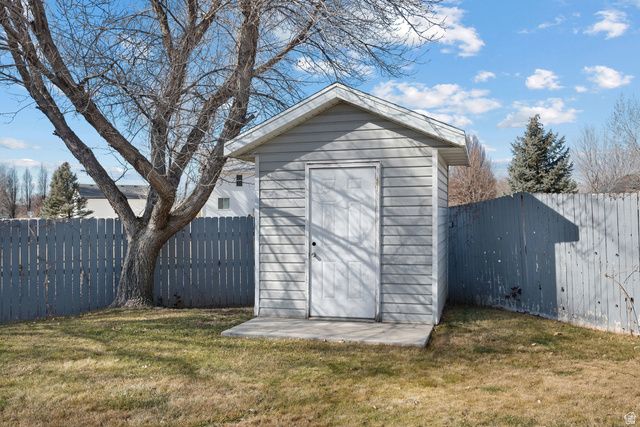 519 N 600 E, Springville, UT 84663