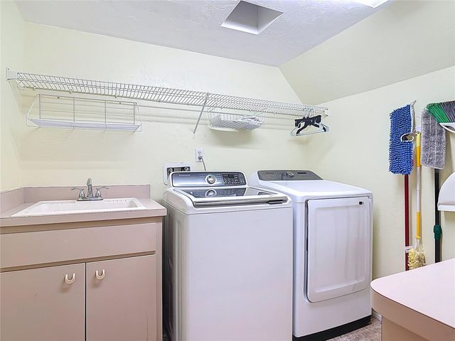 1807 VIRGINIA COURT, Tavares, FL 32778