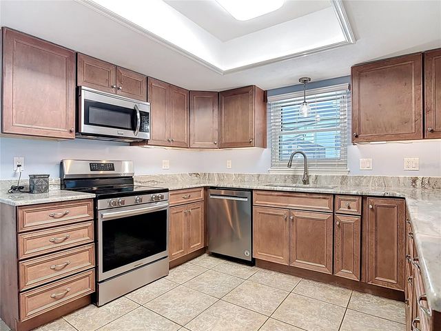 1807 VIRGINIA COURT, Tavares, FL 32778