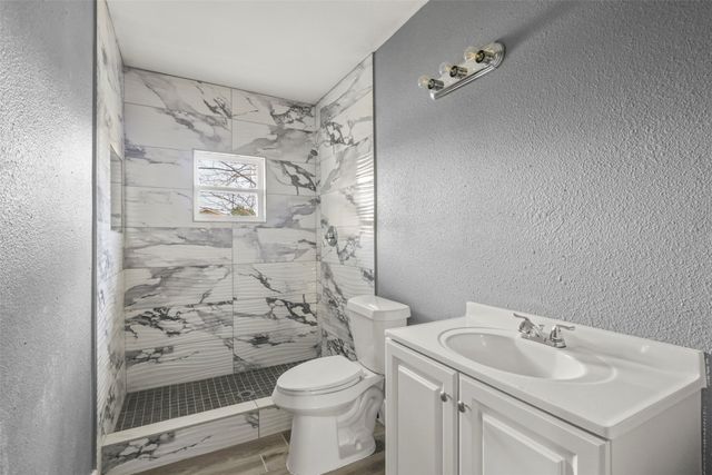 909 Linville Lane, Everman, TX 76140