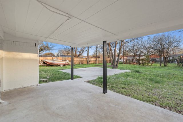 909 Linville Lane, Everman, TX 76140