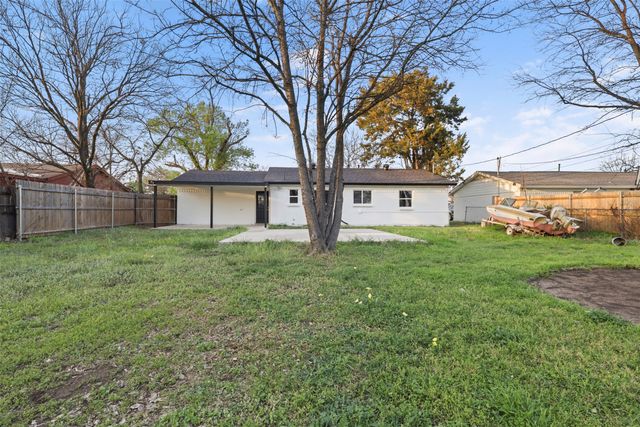 909 Linville Lane, Everman, TX 76140