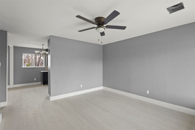 909 Linville Lane, Everman, TX 76140