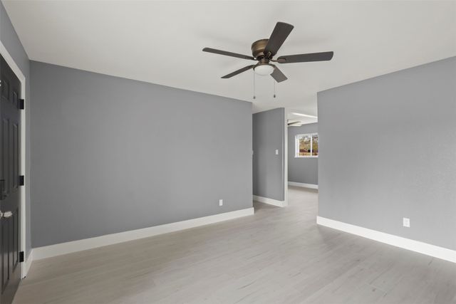 909 Linville Lane, Everman, TX 76140