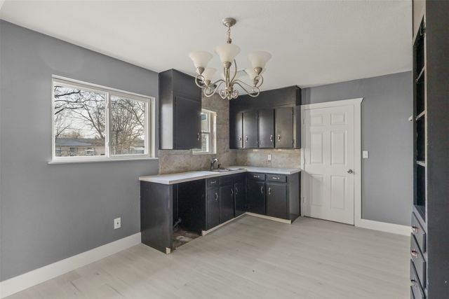 909 Linville Lane, Everman, TX 76140