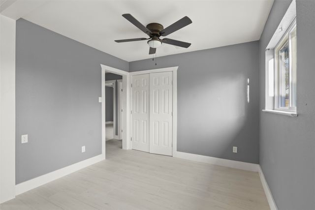 909 Linville Lane, Everman, TX 76140