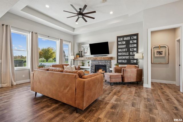 783 SWEET WOOD Lane, Blue Grass, IA 52726