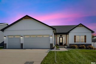 783 SWEET WOOD Lane, Blue Grass, IA 52726