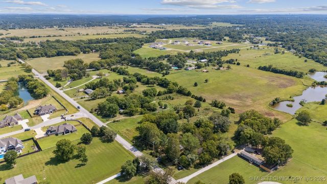 15810 E 106th Street North, Owasso, OK 74055