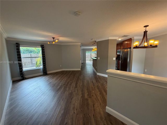 2156 NW 171st Ter 2156, Pembroke Pines, FL 33028