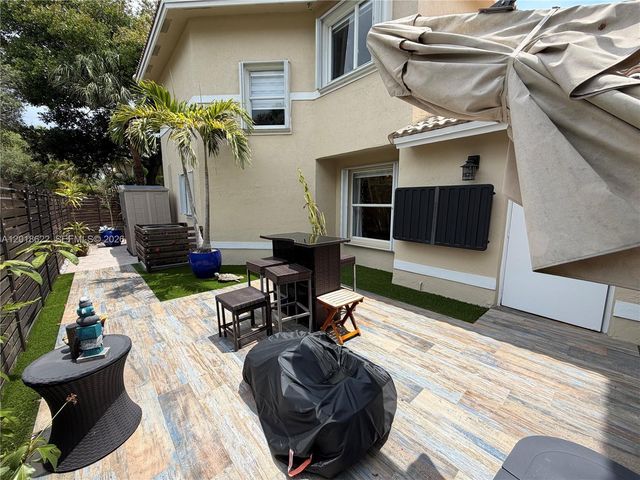2156 NW 171st Ter 2156, Pembroke Pines, FL 33028