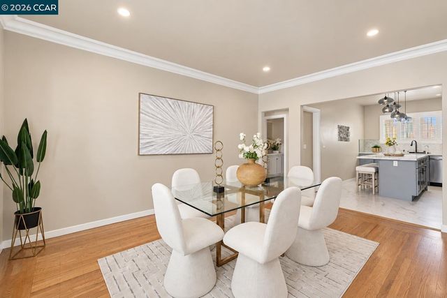 576 57th St., Oakland, CA 94609