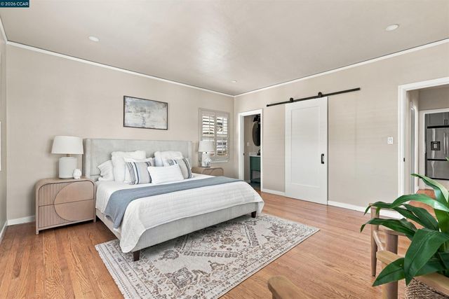 576 57th St., Oakland, CA 94609