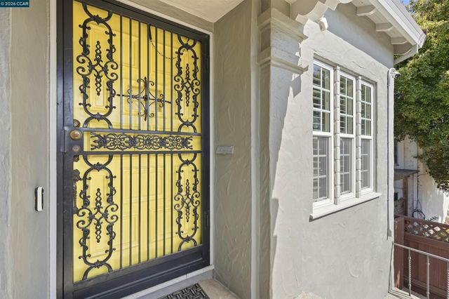 576 57th St., Oakland, CA 94609