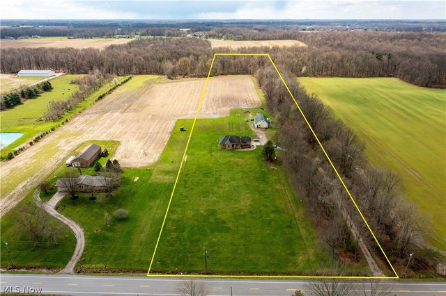 12488 Baumhart Road, Amherst, OH 44001