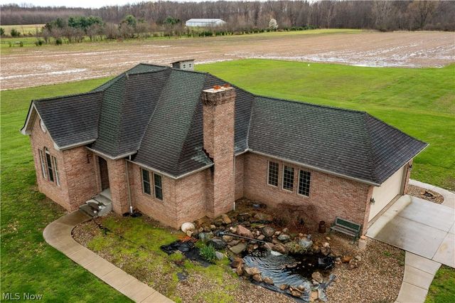 12488 Baumhart Road, Amherst, OH 44001
