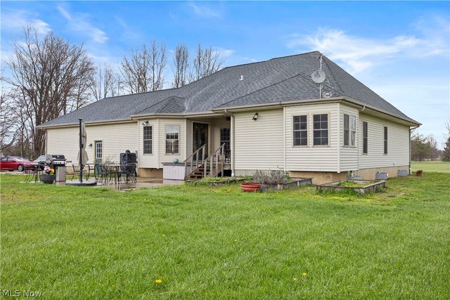 12488 Baumhart Road, Amherst, OH 44001