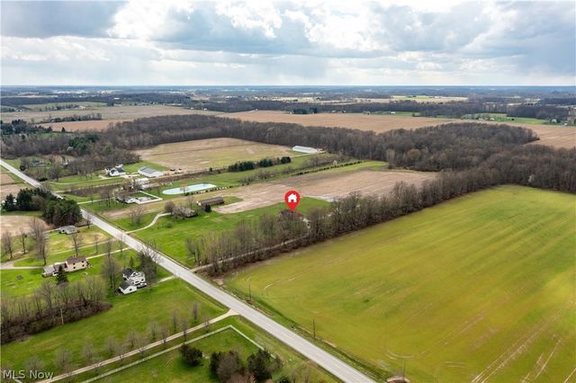 12488 Baumhart Road, Amherst, OH 44001