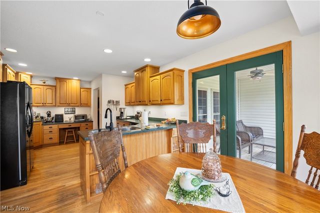 12488 Baumhart Road, Amherst, OH 44001