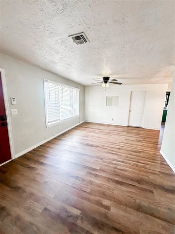 1501 NW 18th, Lawton, OK 73507