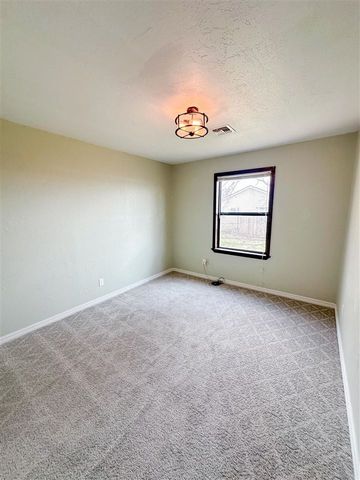 1501 NW 18th, Lawton, OK 73507