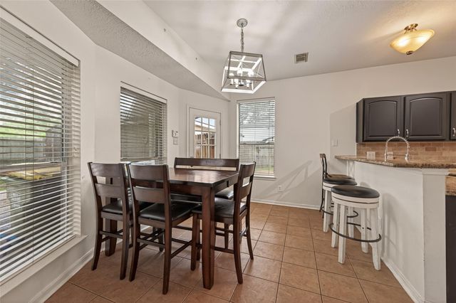 2313 Champion Drive, Pearland, TX 77581
