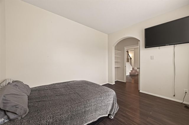 2313 Champion Drive, Pearland, TX 77581