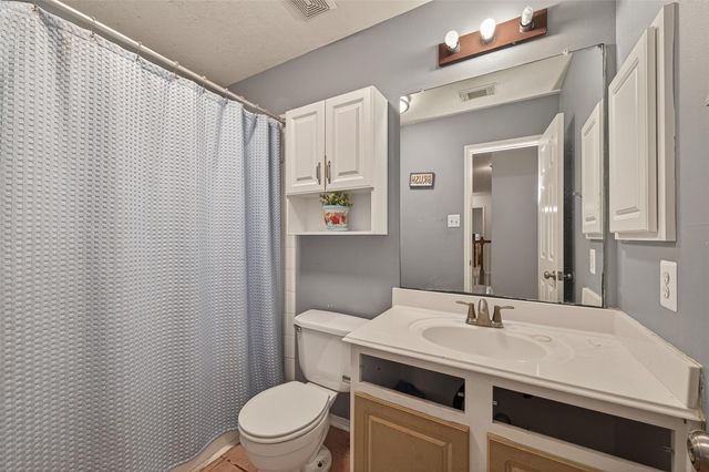 2313 Champion Drive, Pearland, TX 77581