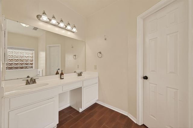 2313 Champion Drive, Pearland, TX 77581