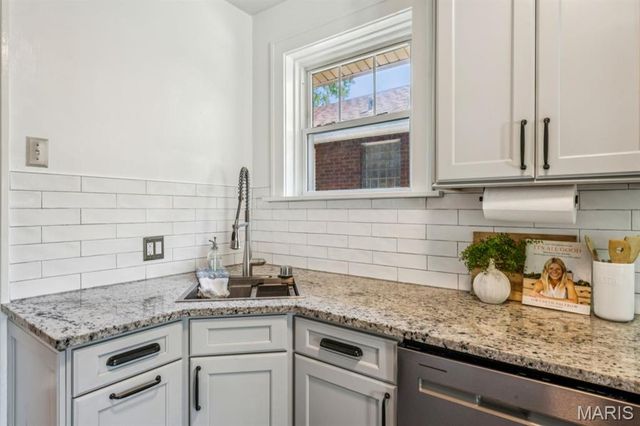 6412 Potomac Street, St Louis, MO 63139