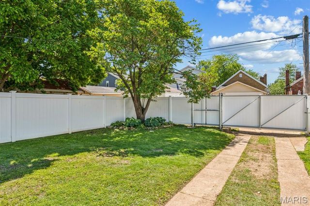 6412 Potomac Street, St Louis, MO 63139