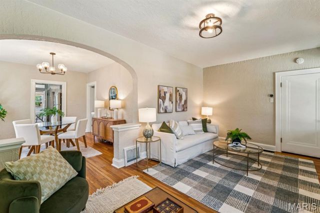 6412 Potomac Street, St Louis, MO 63139