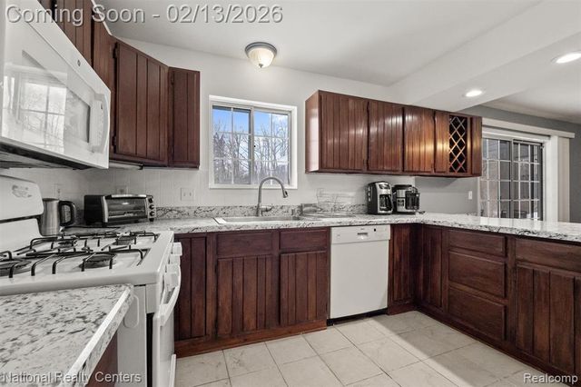 3735 Stanley Road, Lapeer, MI 48446