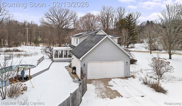 3735 Stanley Road, Lapeer, MI 48446