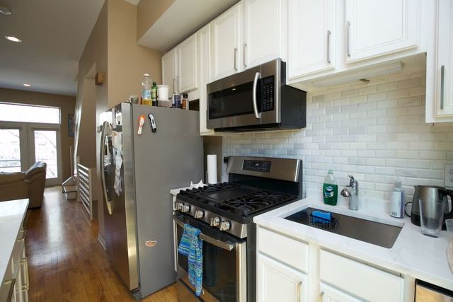 2205 W OHIO Street TH, Chicago, IL 60612