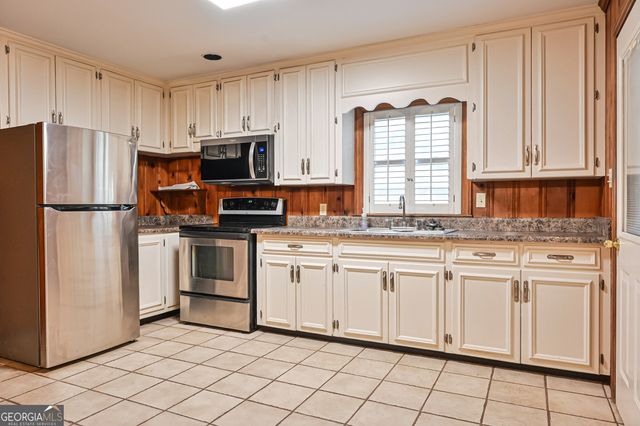 1502 5th Avenue, Albany, GA 31707