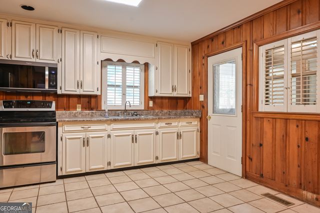 1502 5th Avenue, Albany, GA 31707