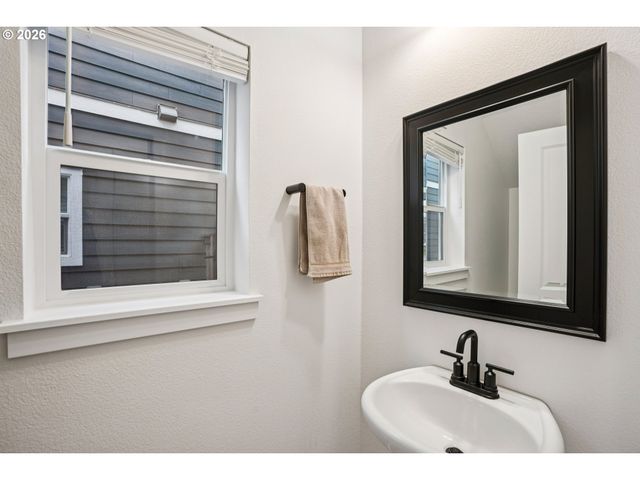 1275 S 28TH Ave, Cornelius, OR 97113